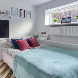 https://mr-apartament-smartsmall-metro-pole-mokotowskie.warsawhotelspoland.com